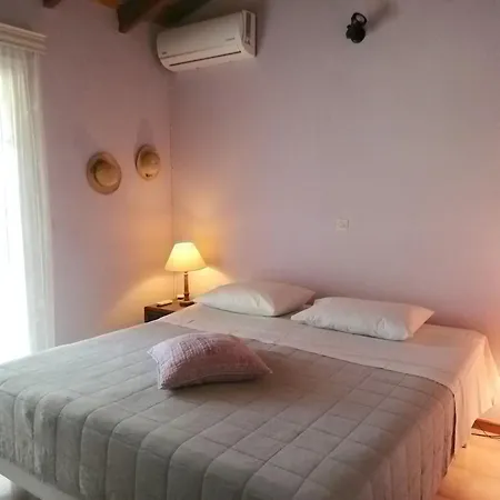 Vakantiehuis Agrilis Near The Ágrilos
